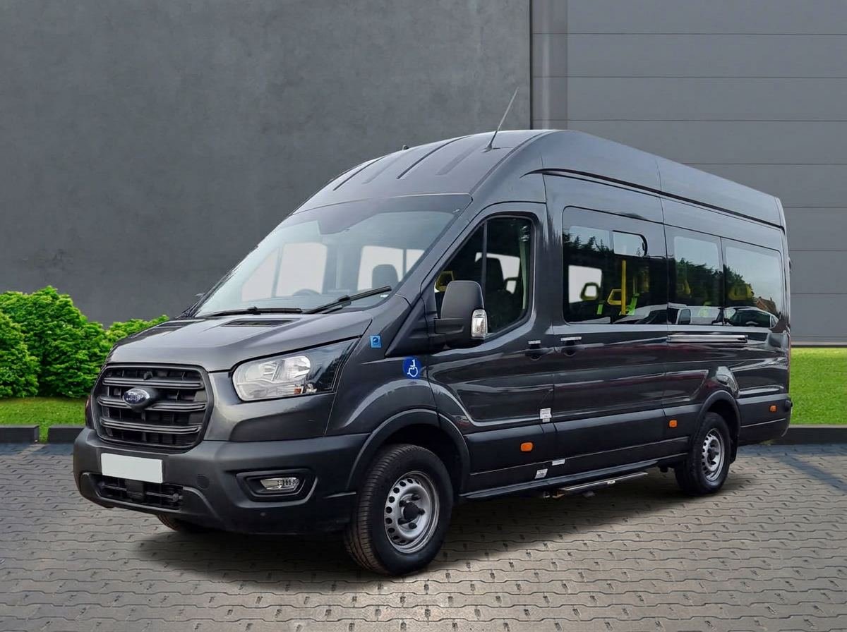 16-seater minibus hire Luton